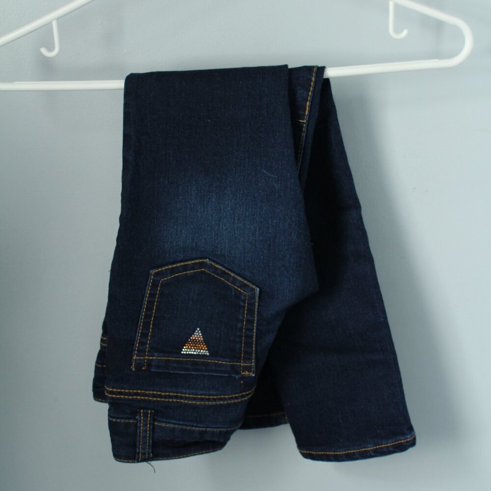 Guess Size 7 Daredevil Skinny Leg Low Rise